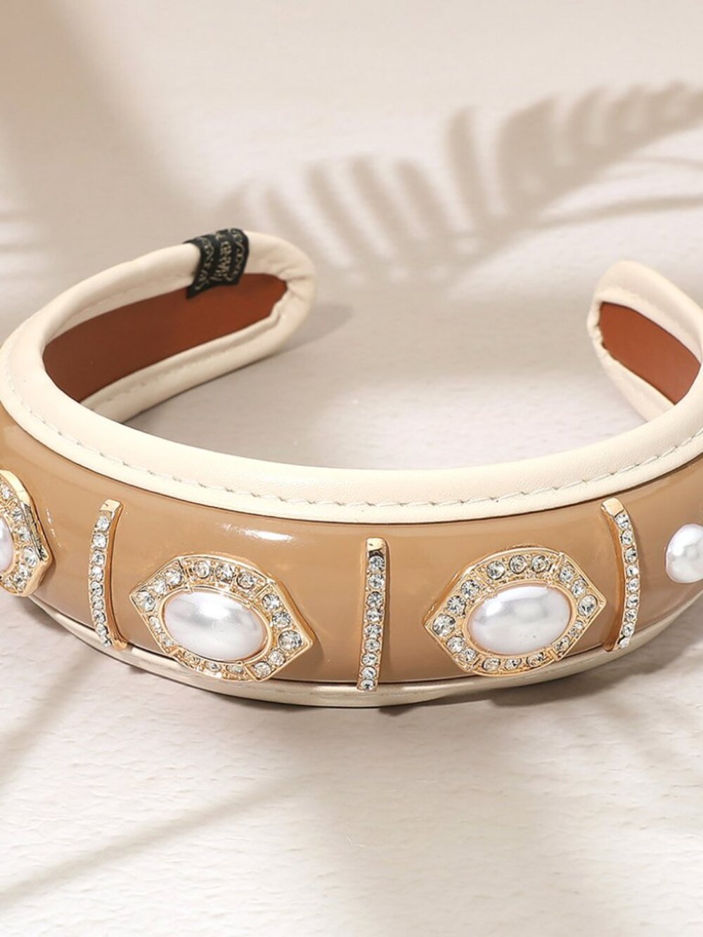 Oval Pearl Vintage Frame Embellished Padded Headband